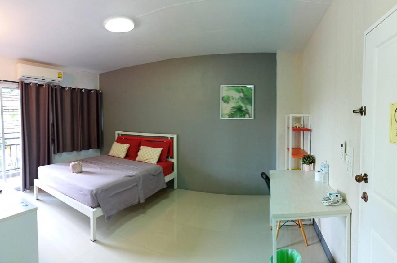 Room 9 Residence (Adults Only) Pluak Daeng Bagian luar foto