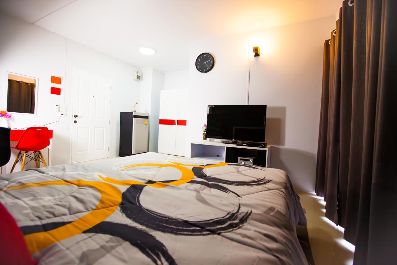 Room 9 Residence (Adults Only) Pluak Daeng Bagian luar foto