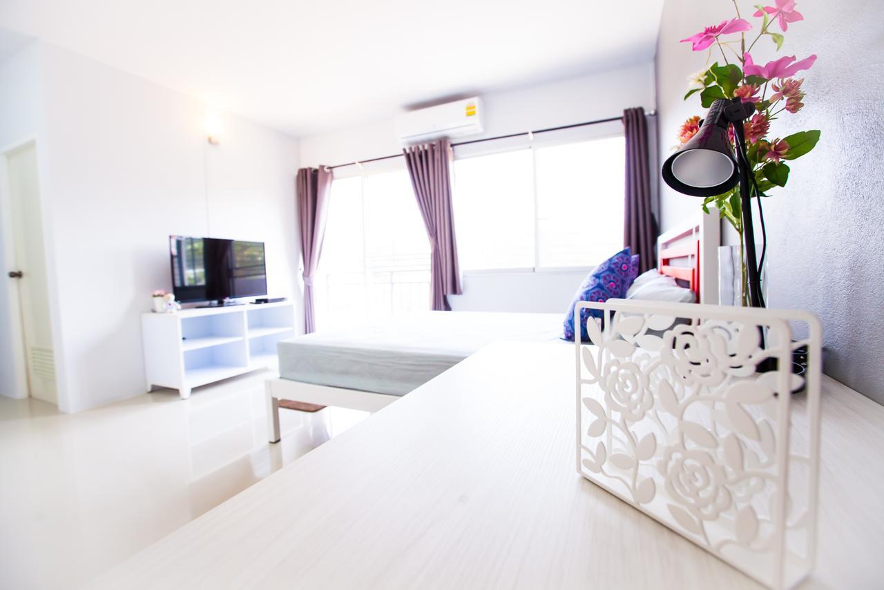 Room 9 Residence (Adults Only) Pluak Daeng Bagian luar foto